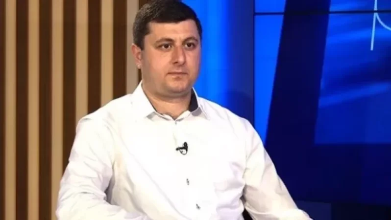 Մինչ այդ կար հակառակ հրաման՝ չկրակել, որի արդյունքում գիտենք, թե ինչ տեղի ունեցավ Սյունիքի և Գեղարքունիքի հատվածում․ Աբրահամյան