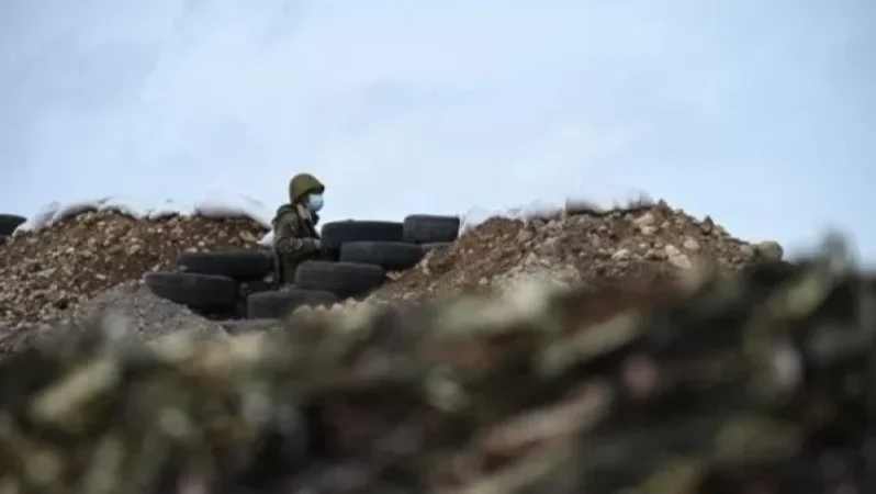 Հակառակորդը կրկին կրակ է բացել Երասխի դիրքերի ուղղությամբ, միջդիրքային հատվածում հրդեհ է բռնկվել․ ՊՆ-ն հայտարարություն է տարածել