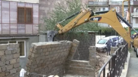 Երևանի Աջափնյակ և Նոր Նորք վարչական շրջաններում ապօրինի կառույցներ են ապամոնտաժվել