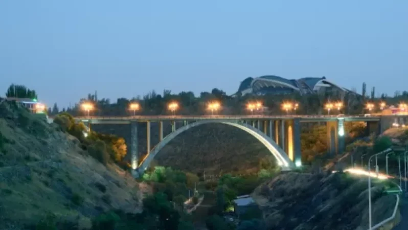 Քաղաքացին փորձել է նետվել կամրջից․ ԱԻՆ