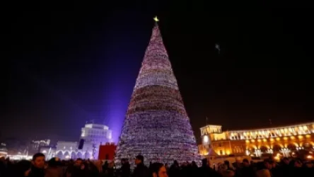 ՏԵՍԱՆՅՈՒԹ. Քաղաքապետարանը հրավիրում է Հրապարակ` վառելու գլխավոր տոնածառի լույսերը