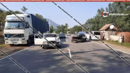 Վթարի է ենթարկվել «Ջերմուկ գրուպ» ՍՊԸ-ի՝ շուկայի զարգացման պատասխանատուն. բախվել են Opel-ն ու ГАЗ 31029-ը