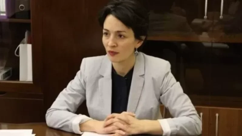 Փոխնախարարը աշխատում է նախարարի դեմ. «Ժողովուրդ»