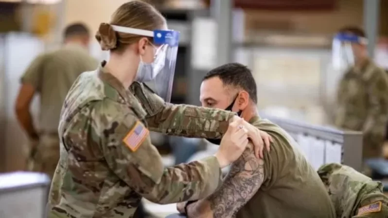ԱՄՆ-ն մեկնարկում է COVID19-ի դեմ բոլոր զինծառայողների լիարժեք պատվաստման գործընթացը