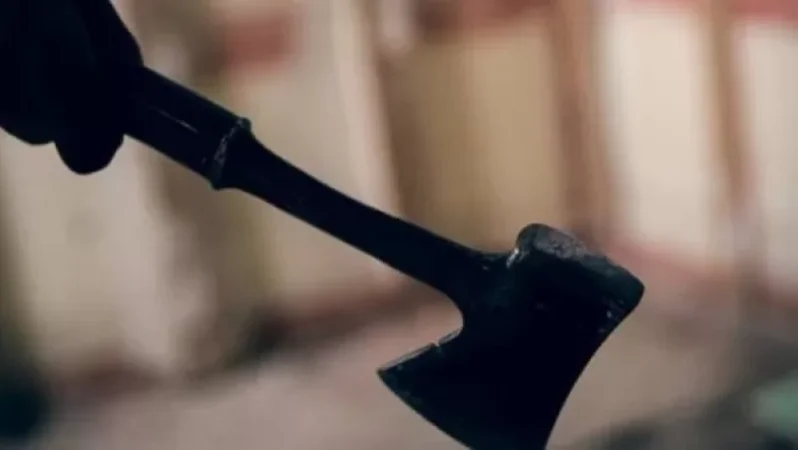 Գյումրիի բնակիչը կացնով հարվածներ է հասցրել համաքաղաքացուն․ ՔԿ