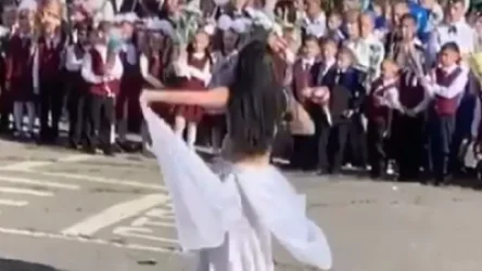 ՏԵՍԱՆՅՈՒԹ. Ինչպես է պորտապար պարած ուսուցչուհին ներողություն խնդրում