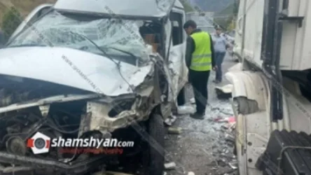 Իրանական բեռնատարը բախվել է Կապան-Քաջարան երթուղուն. կան վիրավորներ