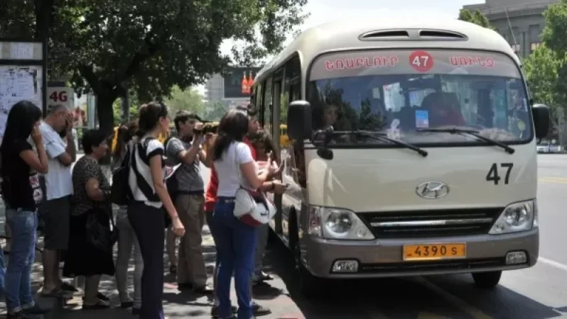 Անհասկանալի է նման պահանջի բացակայությունը իրար գլխի լցված մարդկանց տեղափոխող հանրային տրանսպորտում. Թադևոսյան