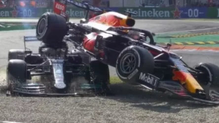 Իտալիայում Ֆորմուլա 1 -ի մրցարշավի ժամանակ վթարի են ենթարկվել բրիտանացի և հոլանդացի արշավորդների բոլիդները