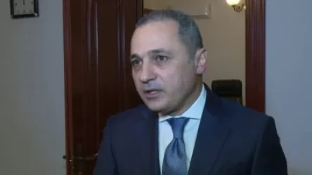 Սև լճի տարածքում ինժեներական աշխատանքներ են կատարում, Ադրբեջանը ցանկացած պահի կարող է կտրել Կապանը Հայաստանից․ Վահե Հակոբյան