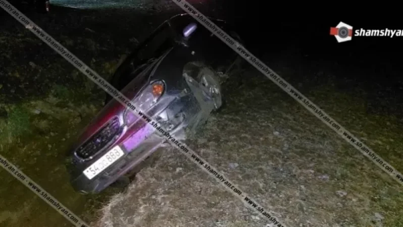 Շիրակում 23–ամյա վարորդը Nissan-ով դուրս է եկել երթևեկելի գոտուց և հայտնվել փոսում