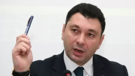 Մնում է Երևանն էլ էրիվան անվանեն ու վերջ․ Շարմազանովը՝ իշխանություններին