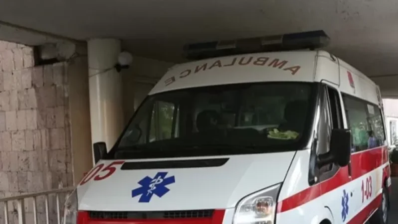 Դժբախտ պատահար Գյումրիում. քաղաքացին մնացել է ավտոմեքենայի արանքում