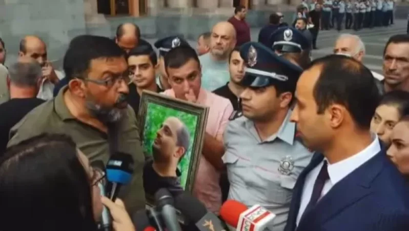 Բա չիմանաս՝ ինչի դեմ ես գոռգոռում․ Նաիրի Սարգսյանը՝ միջոցառմանը ծանոթ չլինելով բոյկոտ կազմակերպելու մասին