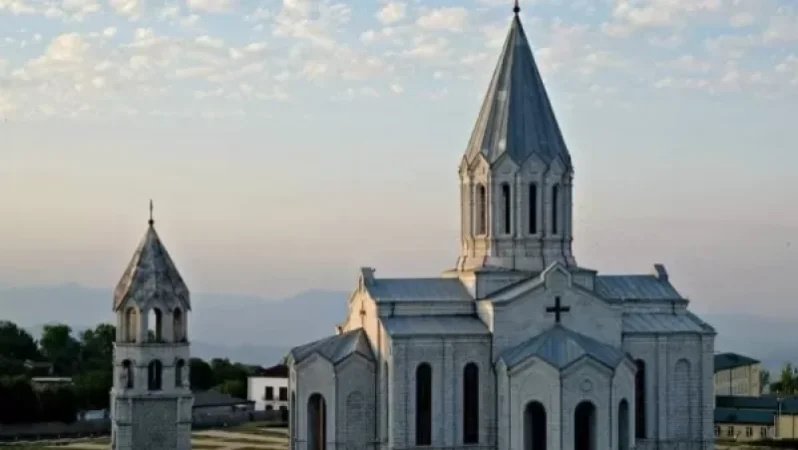 Displaced Shushites Discuss Issues Related to Artsakh's Status and Forced Displacement