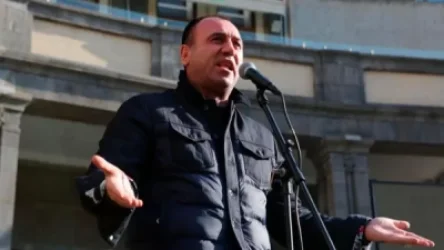 Դուք Նժդեհ ցիտելով, թուրքի դեմքին ժպտացողն եք․ Ռուբեն Մխիթարյան