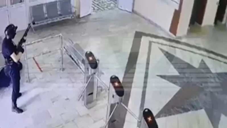 Կտրել են Պերմի պետական ​​համալսարանում կրակ բացած ուսանողի ձախ ոտքը․ վիճակը ծայրահեղ ծանր է