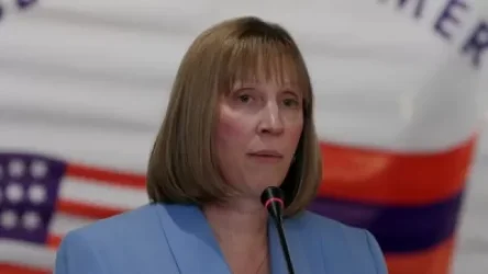 Ադրբեջանը զգուշացնում է ՀՀ-ում ԱՄՆ դեսպան Լին Թրեյսիին