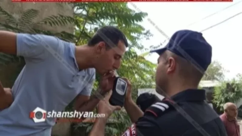 Արտակարգ դեպք Երևանում. Isuzu բեռնատարը բախվել է գազատար խողովակներին և տապալել հենասյունը