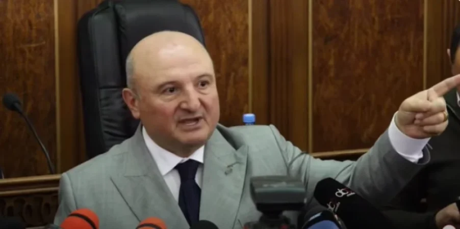 Ես հզոր մարդ եմ, եթե պետք եղավ, փողոցային կռիվ էլ կանեմ․ Վարդան Ղուկասյան