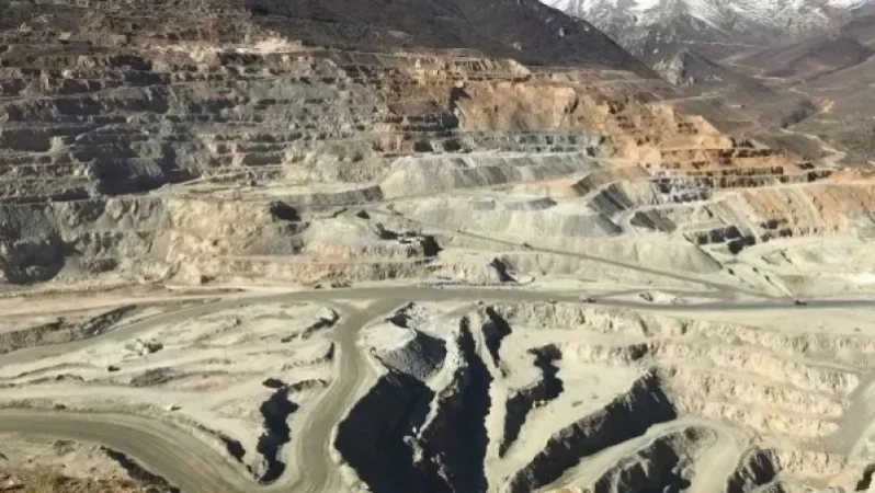 Կառավարությունը պետք է ասի՝ որն է «գինը», որի դիմաց Հայաստանը ստացել է ԶՊՄԿ-ի 25 տոկոս բաժնետոմսերը. տնտեսագետ. Aysor