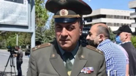 Պաշտոնից ազատման «քավորը» Արշակ Կարապետյանն է. «Հրապարակ»