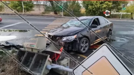 Եղբայրը փորձել է քրոջ մեղքն իր վրա վերցնել․ վարորդական վկայական չունեցող քույրը տապալել էր լուսացույցը