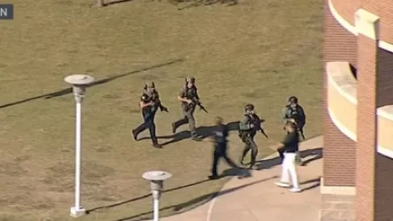 ՏԵՍԱՆՅՈՒԹ. Անհայտ անձը կրակ է բացել Տեխասի դպրոցներից մեկում. կան վիրավորներ