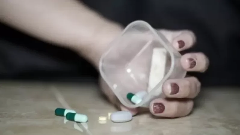 Կալանավորվել է հոգեմետ դեղերով մորը մահվան հասցրած ու ինքնասպանության փորձ կատարած կինը. aravot. am