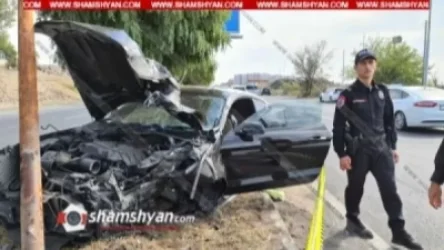 Վահագնի թաղամասի դիմաց 41-ամյա վարորդը Ford Mustang-ով տապալել է բաժանարար գոտում տեղադրված էլեկտրասյունը, կա վիրավոր