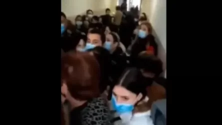 ՏԵՍԱՆՅՈՒԹ. Մարդիկ «իրար բերան մտած» գնում են թեստ հանձնելու. Վանաձորում Քովիդ թեստի հերթեր են