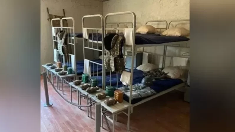 Ադրբեջանը Հայաստանի պահանջով «ռազմավարի պուրակից» հեռացրել է բոլոր մանեկեններն ու սաղավարտները