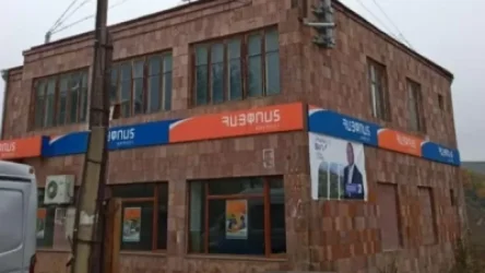 Տեղ համայնքում ՔՊ-ականներն առանց համարանիշի մեքենաներով տեղափոխում են մարդկանց․ Իոաննիսյան