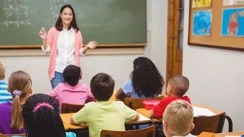 Շուրջ 500 ուսուցիչ 30-50 տոկոս հավելավճար կստանա. Ժաննա Անդրեասյան