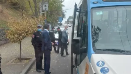 Ինչու էին 55 համարի միկրոավտոբուսից իջեցրել ուղեւորներին․ պարզաբանում