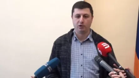 Ադրբեջանը ոչ միայն զորքը հետ չի քաշում, այլև բավականին ամրանում է. Տիգրան Աբրահամյան