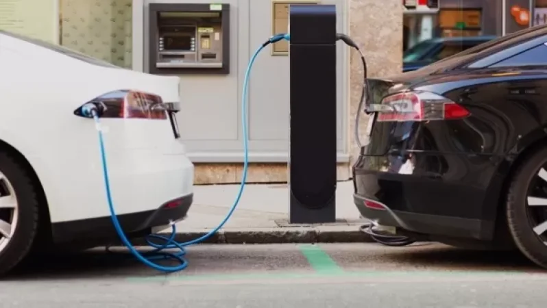 Պետական ծառայողական մեքենաները կփոխարինվեն էլեկտրականներով