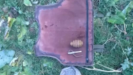 ՏԵՍԱՆՅՈՒԹ. Ապօրինի պահվող մարտական նռնակ ու զրահաբաճկոն է հայտնաբերել