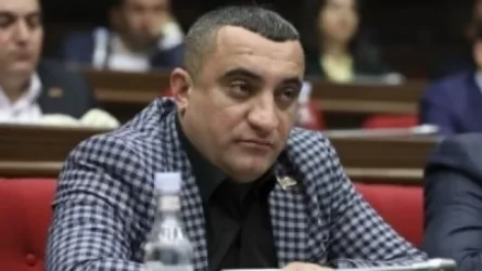 5 տարի առաջ քաղաքացուն հարվածելու համար այսօր են որոշել կալանավորել․ նախկին պատգամավորի ձերբակալման մասին