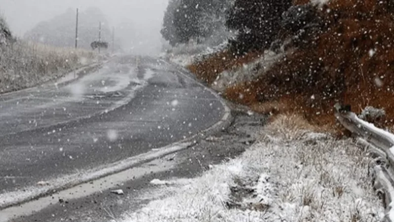 Երթևեկեք ձմեռային անվադողերով. ՀՀ որոշ ավտոճանապարհներին ձյուն է տեղում