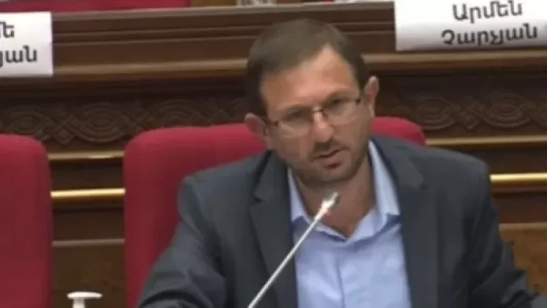 Սա կոչվում է բյուջեից թալան. Մանուկյանը՝ մեկ անձից գնումներ կատարելու մասին