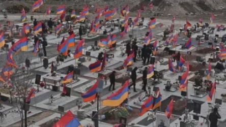 Կառավարությունը ՊՆ-ին գումար կտրամադրի «Եռաբլուր»-ում զինծառայողների շիրմաքարերի ձեռքբերման համար