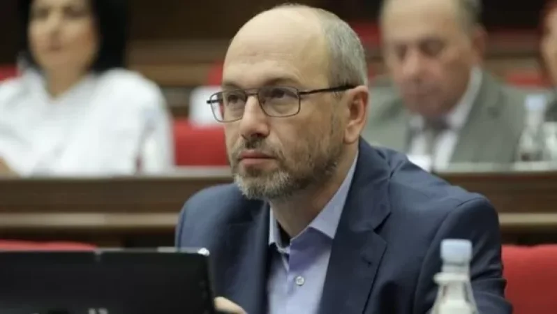 Հավաքվում ենք Ազատության հրապարակում. Գեղամ Նազարյանը հայտարարություն է տարածել