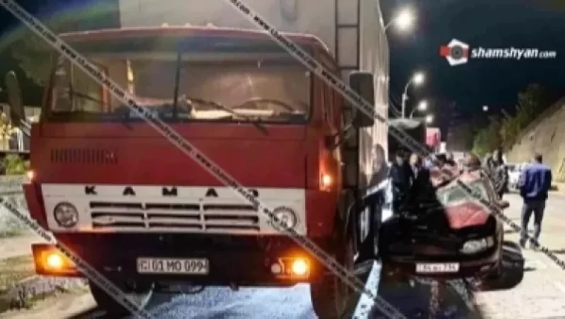 Կապանում խոշոր ավտովթարի հետևանքով հիվանդանոց տեղափոխված 20-ամյա ուղևորը հիվանդանոցում մահացել է