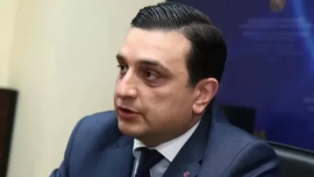 Ծանր և ծայրահեղ ծանր վիճակում գտնվող քաղաքացիներից քանիսն են պատվաստված. Մուրադյանը դիմել է հանրությանը