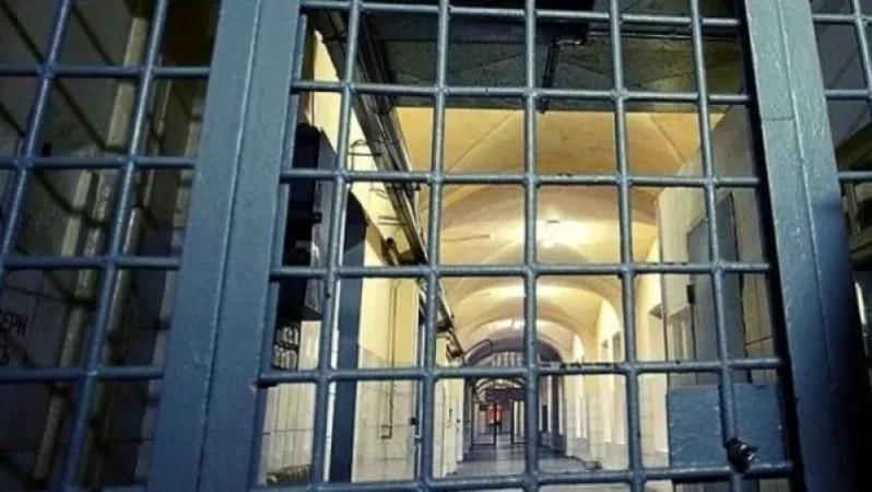 «Կոշ» և «Հրազդան» ՔԿՀ-ների աշխատակիցները հայտնվել են անելանելի վիճակում. «Իրավունք»