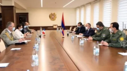 Արշակ Կարապետյանը և ՀՀ-ում Ֆրանսիայի դեսպանը քննարկել են հայ- ադրբեջանական սահմանին տիրող իրավիճակը