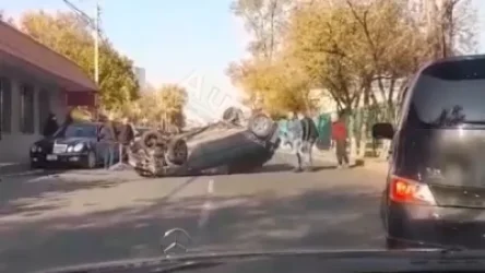 ՏԵՍԱՆՅՈՒԹ․ Ֆուչիկի փողոցի վթարի մանրամասները․ բախվել են Volkswagen-ը և Nissan-ը