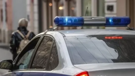 Ուկրաինայում հարբած ռուսը շենքի վրայից հանել է ուկրաինական դրոշը և շպրտել