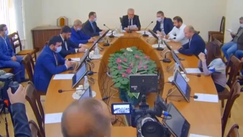 Սեյրան Օհանյանից կուզեի հասկանալ՝ բարիկադներ կազմելը ինչի՞ համար է. Անդրանիկ Քոչարյան